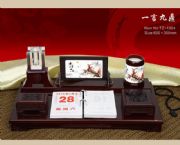 2013新款紅木臺歷